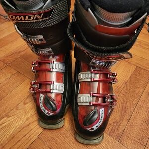Good Condition Salomon Red and Black Ski Boots